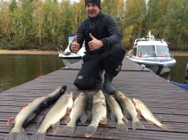 В Весьегонске в разгаре горячий сезон осенней рыбалки